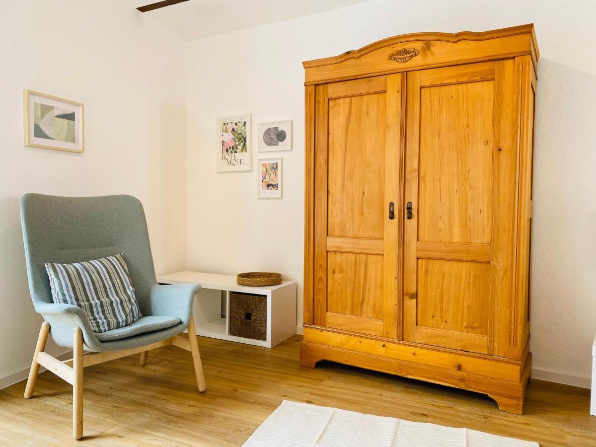 Restaurierter Altbau Mit Privatem Innenhof & Parkplatz Grossfischlingen 外观 照片